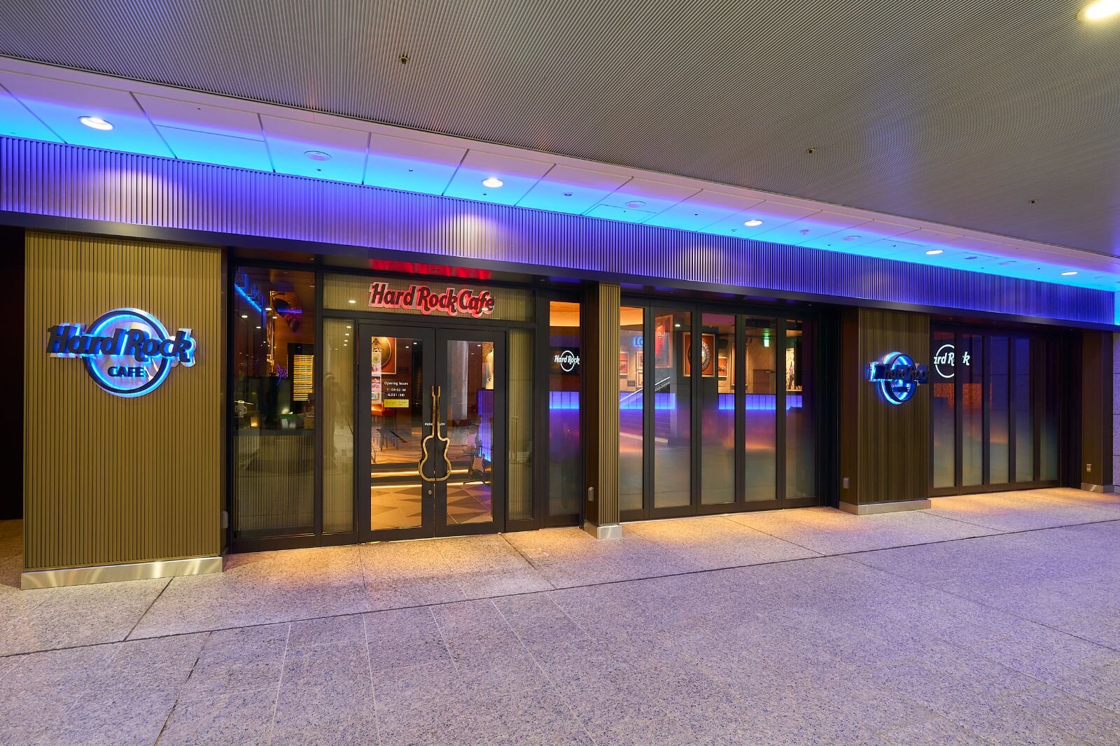 Hard Rock cafe Yokohama exterior