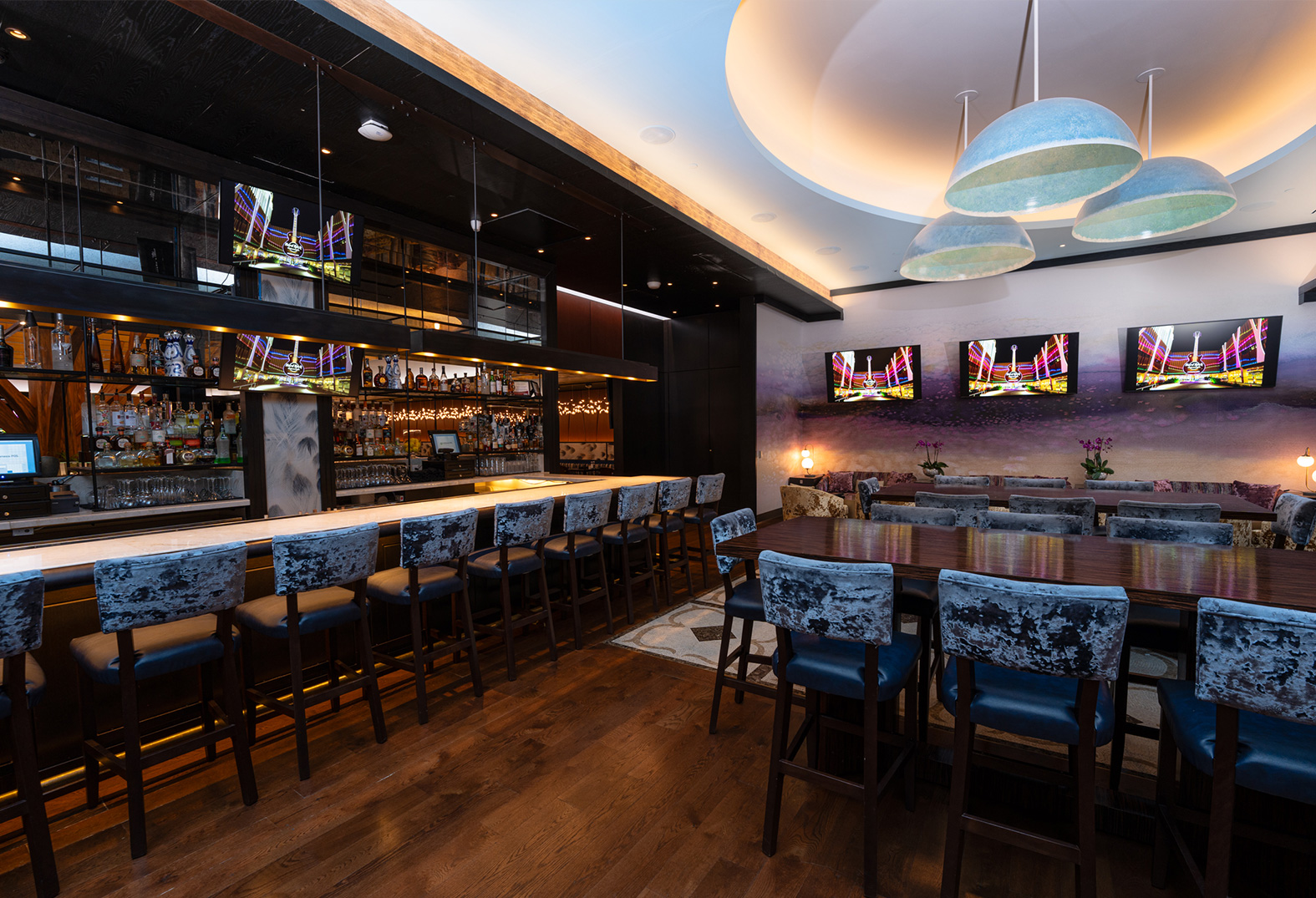 Plum Lounge