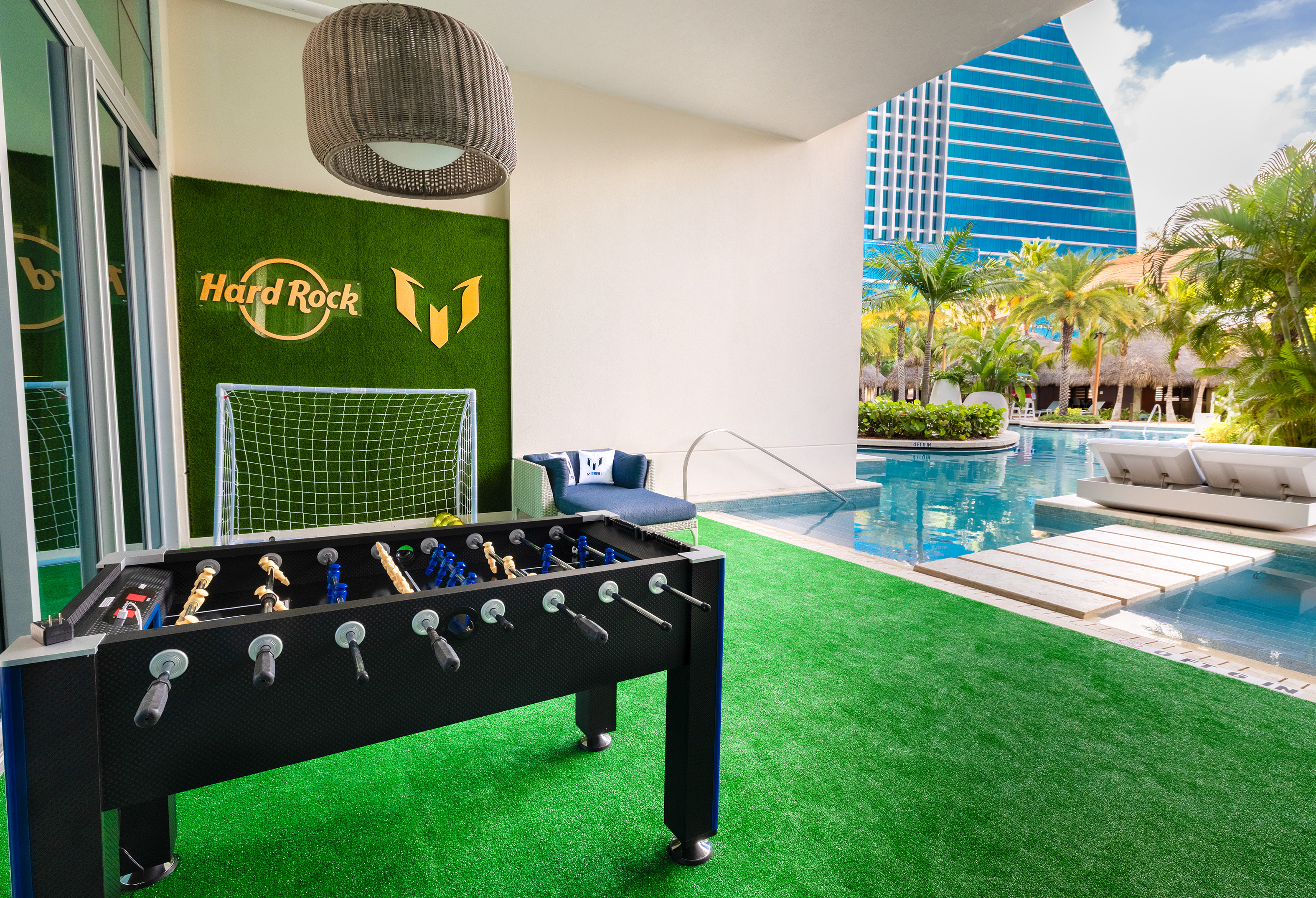 Messi Legendary Suite outdoor swim up patio