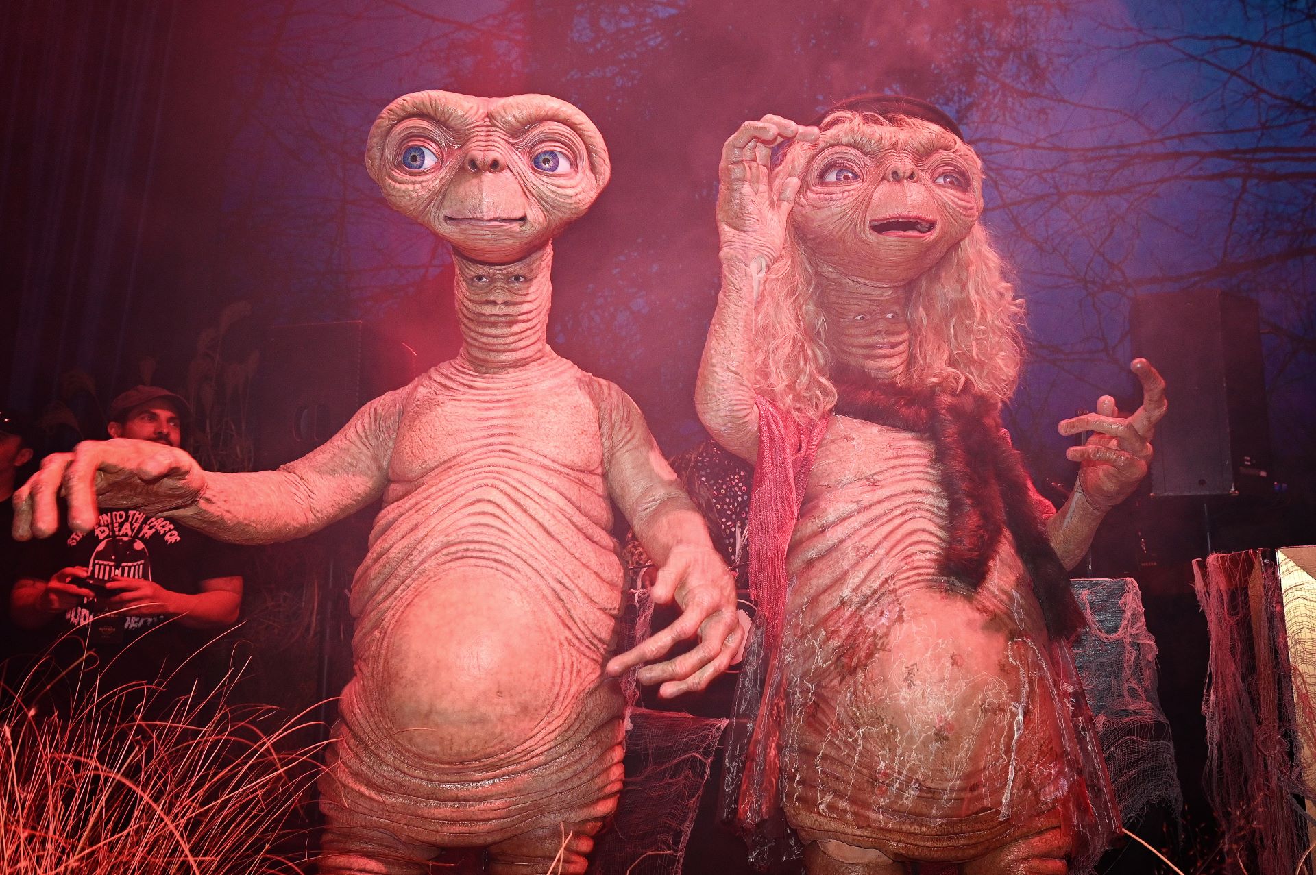 Heidi Klum dressed as ET